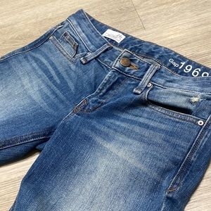 Gap 1969 real straight denim. Size 24 regular. Only worn a few times.